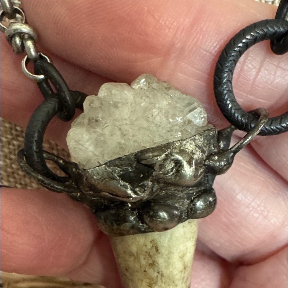 Antler tip crystal cluster necklace - Picture 3 of 7